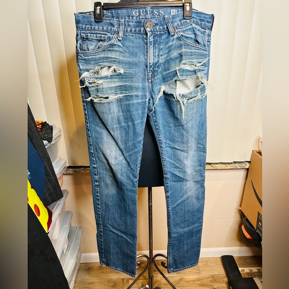 Guess Men's Distressed Lincoln Slim Straight size 33